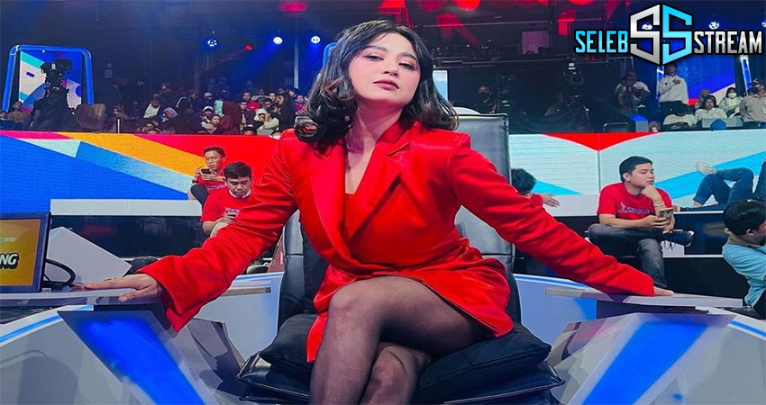 Cerita Unik Dari Dewi Perssik Pernah Jadi Guru Ngaji