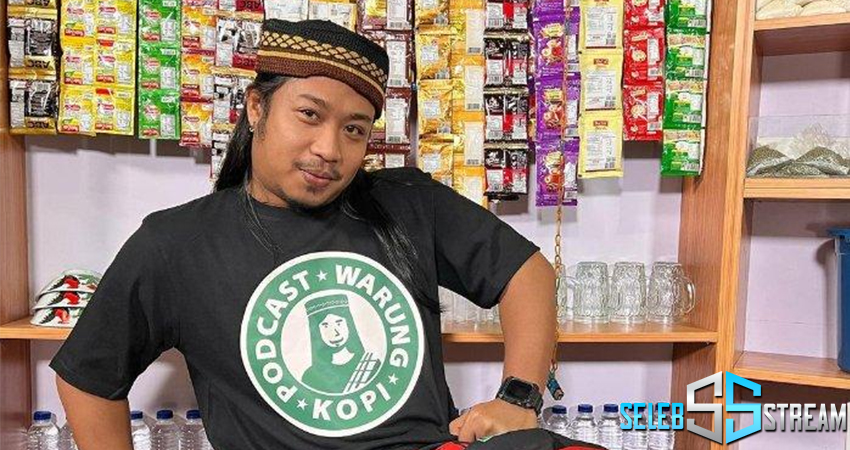 Praz Teguh Stand Up, Kini Sukses menjadi Artis Terkenal Indonesia