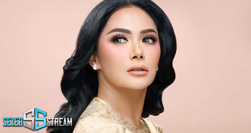 Krisdayanti Elegansi dan Keindahan Walk In Closet Sang Diva